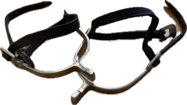 Coronet Hammerhead Spurs with Leather Straps - 3/4 Inch