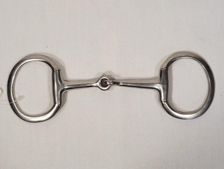 Medium Weight Solid Mouth Eggbutt Snaffle - 5"