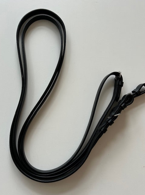 Plain Flat Reins – Black, 60"