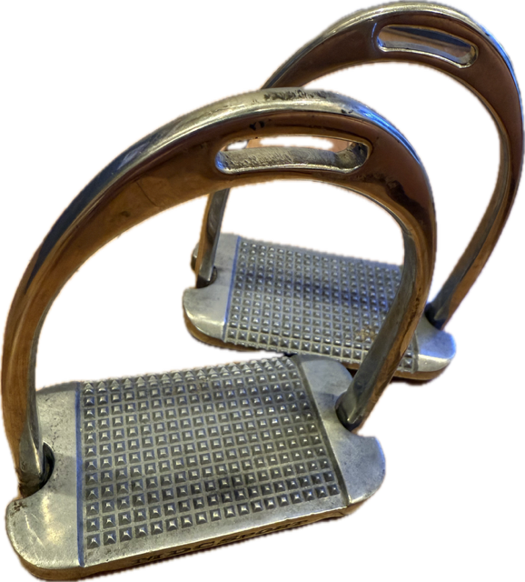 MDC Hunter Classic Stirrups - 4.5"