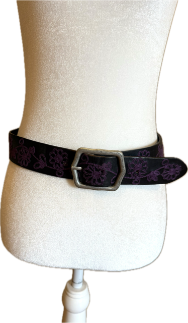 Noble Outfitters Embroidered Leather Belt - Women's Small