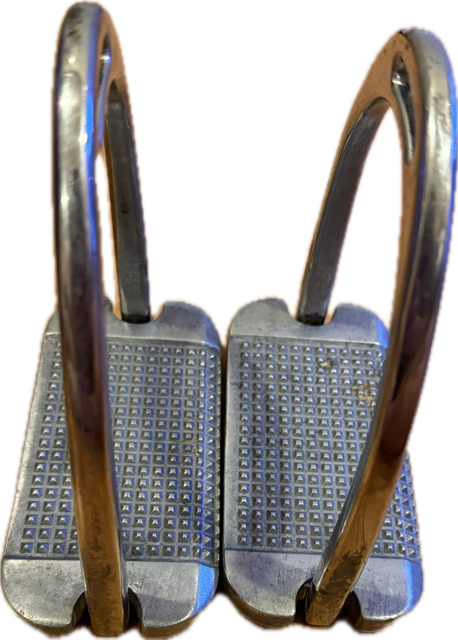 MDC Hunter Classic Stirrups - 4.5"