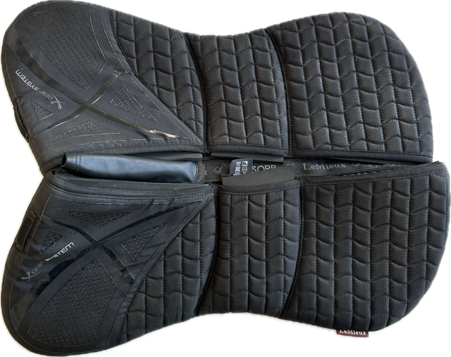 LeMieux X-Grip Silicone Half Pad Black - Large