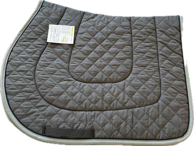 Anna Scarpati Jumping Saddle Pad and Bonnet Set - New!